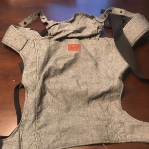 Happy Baby baby carrier